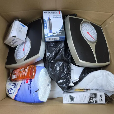 APPROXIMATELY 8 ASSORTED ITEMS TO INCLUDE INCLUDE SALTER SCALE, DUVET QUILT COVER, REMINGTON NANO, ETC