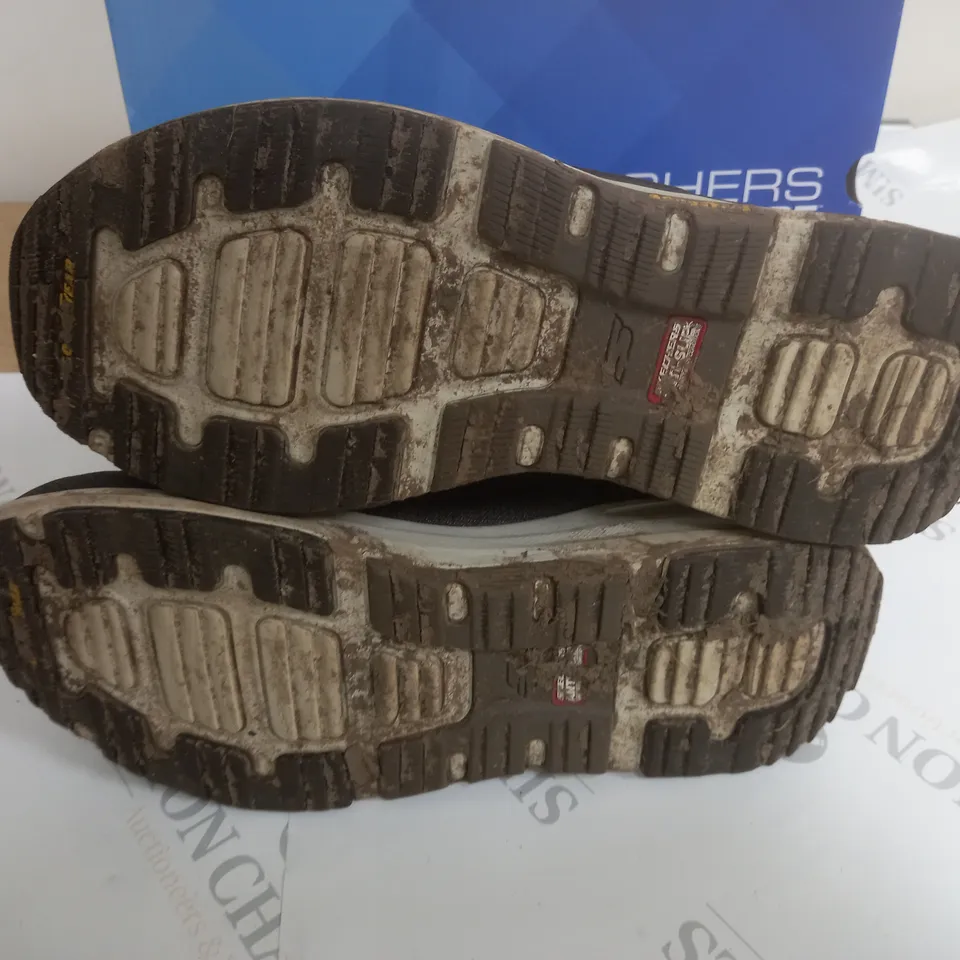 PAIR OF SKECHERS GO WALK TRAINERS - UK 10
