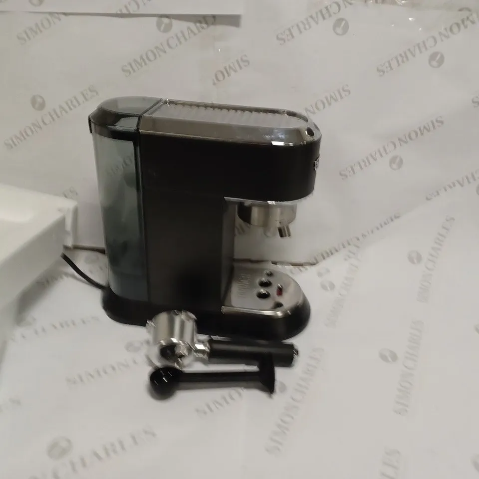 DE'LONGHI DEDICA COFFEE MACHINE
