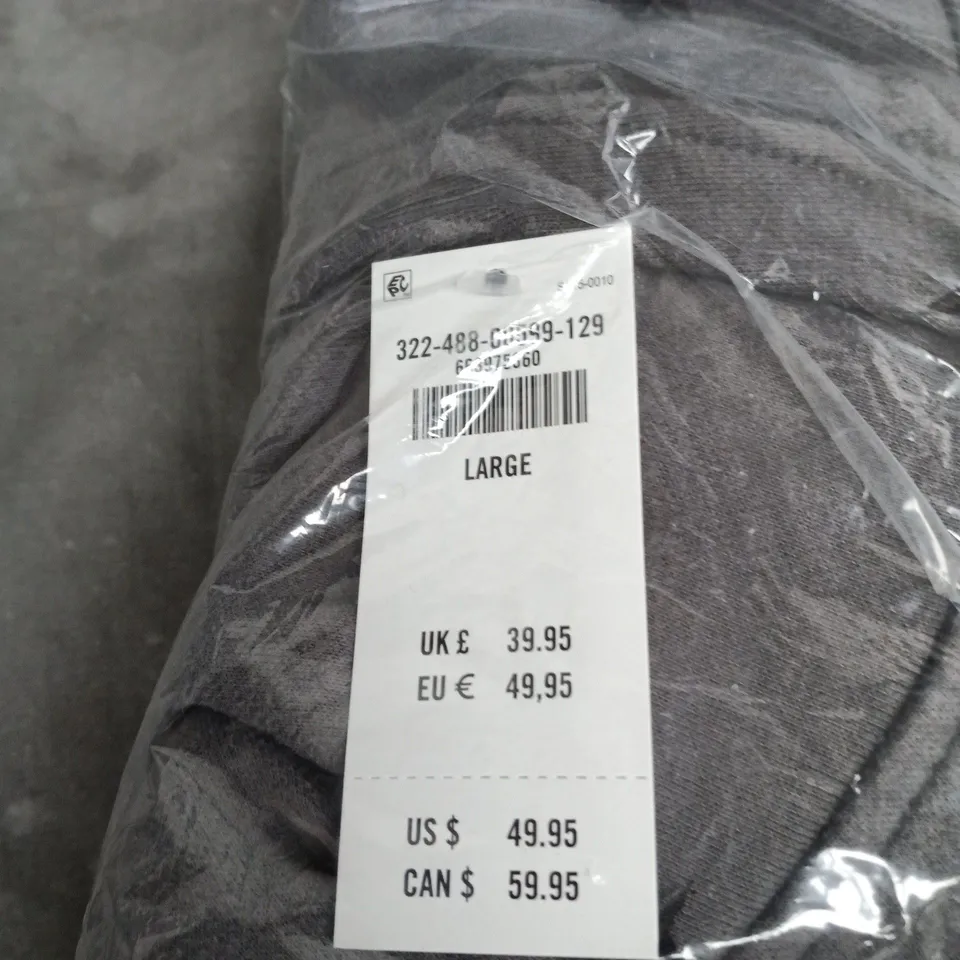 HOLLISTER HOODIE IN GREY STAR SIZE L