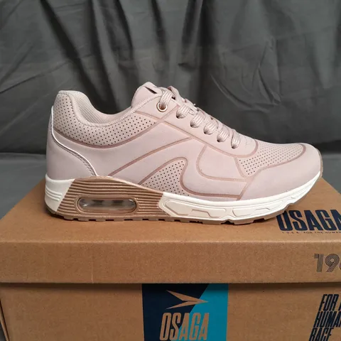 BOXED PAIR OF OSAGA TRAINERS SIZE EU37
