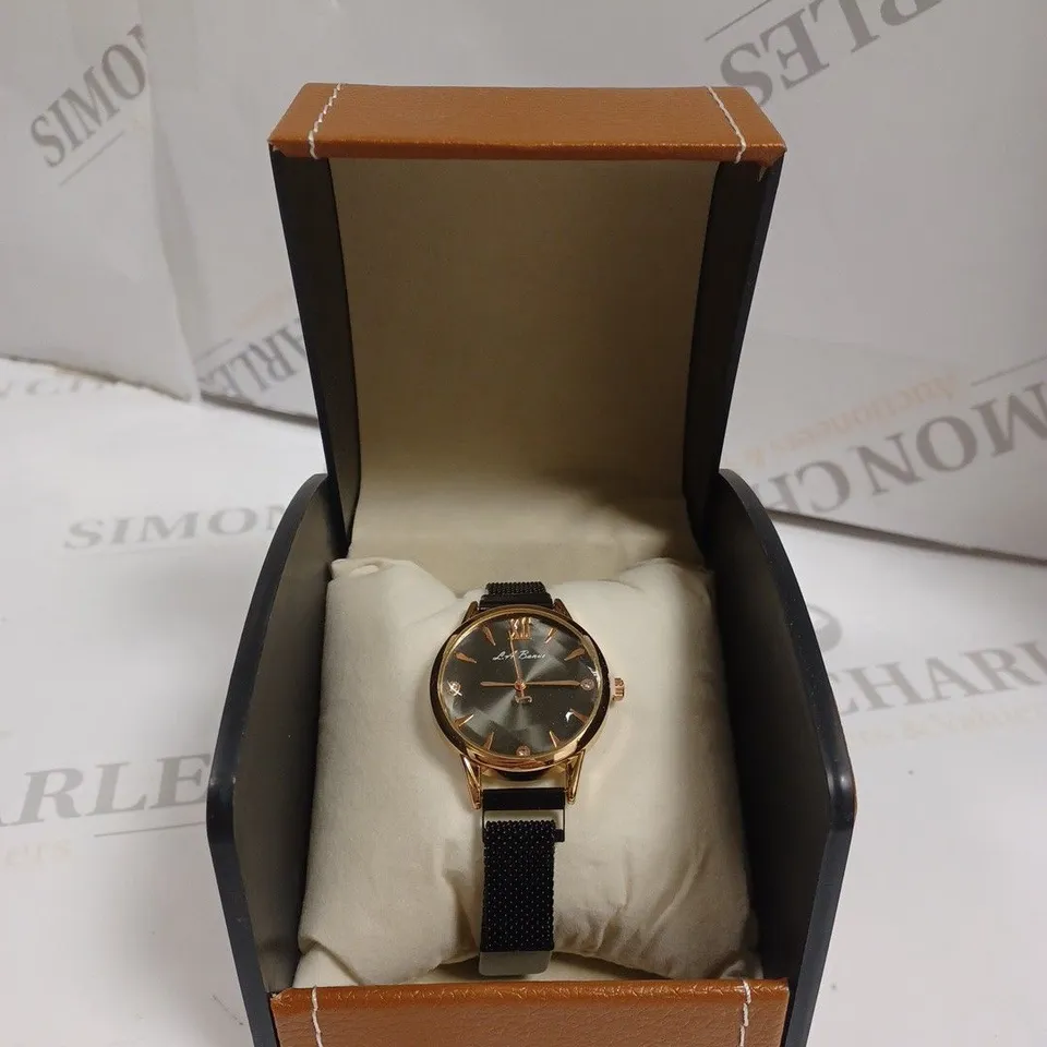 LADIES LA BANUS WATCH - CHAIN LINK METAL STRAP - MAGNETIC CLASP 