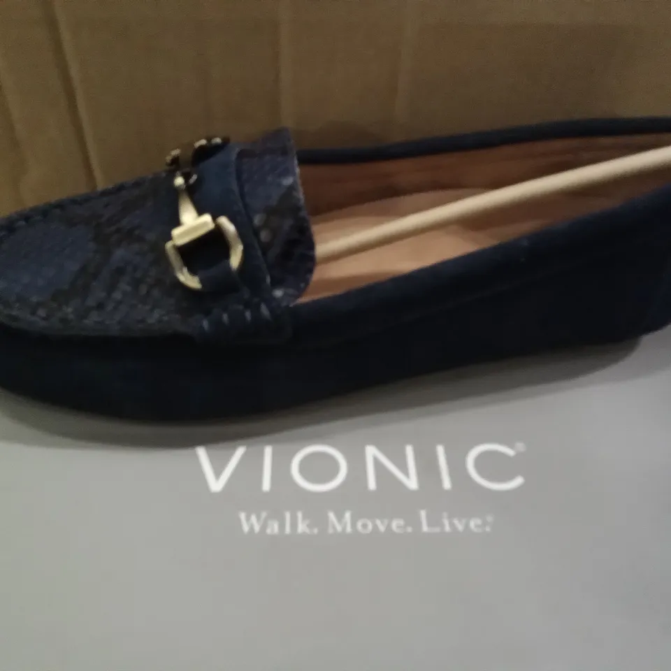 4 PAIRS OF VIONIC HONOR DAYNA LOAFERS NAVY SIZE 6