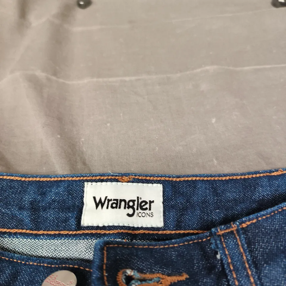 WRANGLER ICONS JEANS - MEN'S DENIM, UK 28 X 32 (W28 L32)