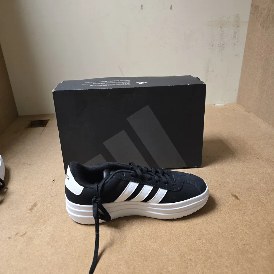 ADIDAS COURT BLACK & WHITE SNEAKERS WITH BOX - UK SIZE 5