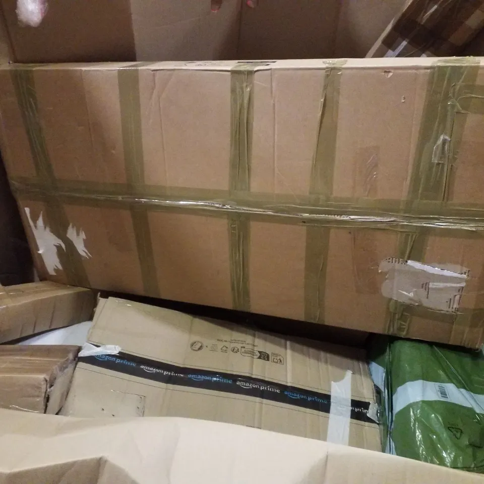 PALLET CONTAINING ASSORTED PRODUCTS INCLUDING BABY PLAYPEN, ROLLER BLIND, TOILET SEAT, PORTABLE WARDROBE & STROLLER