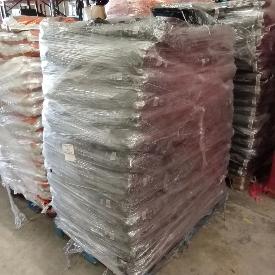 PALLET TO CONTAIN A LARGE QUANTITY OF BARBECUE BRIQUETTES 