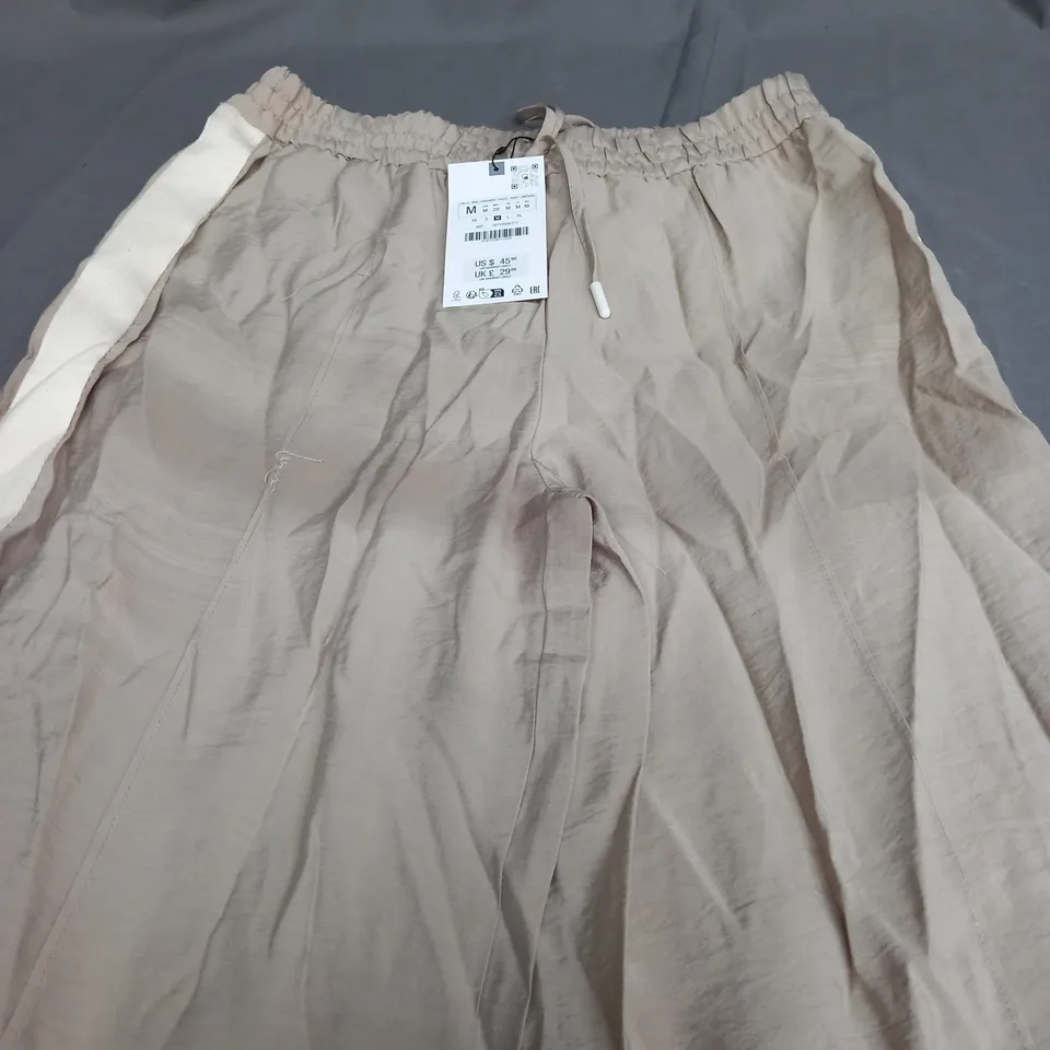 ZARA BEIGE BAGGY TROUSERS - MEDIUM