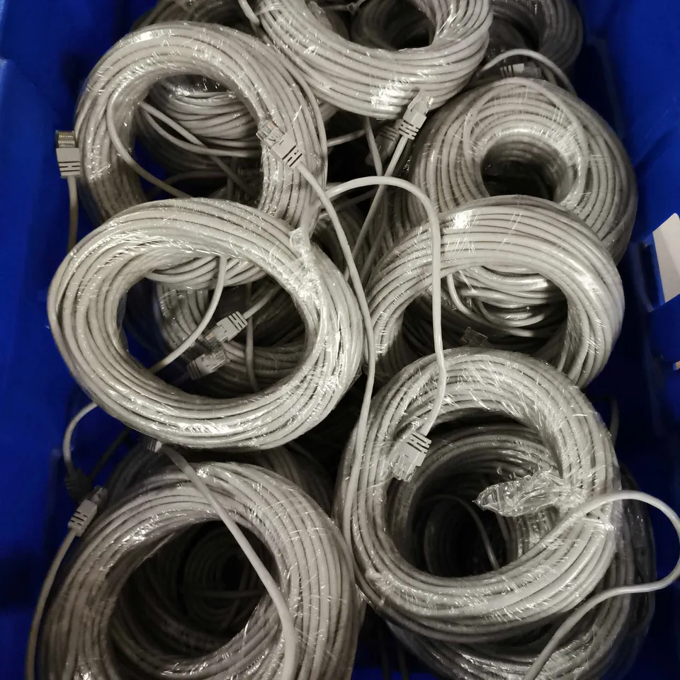 APPROXIMATELY 25 ASSORTED DATA CABLES - LENGTH UNSPECIFIED - COLLECTION ONLY 