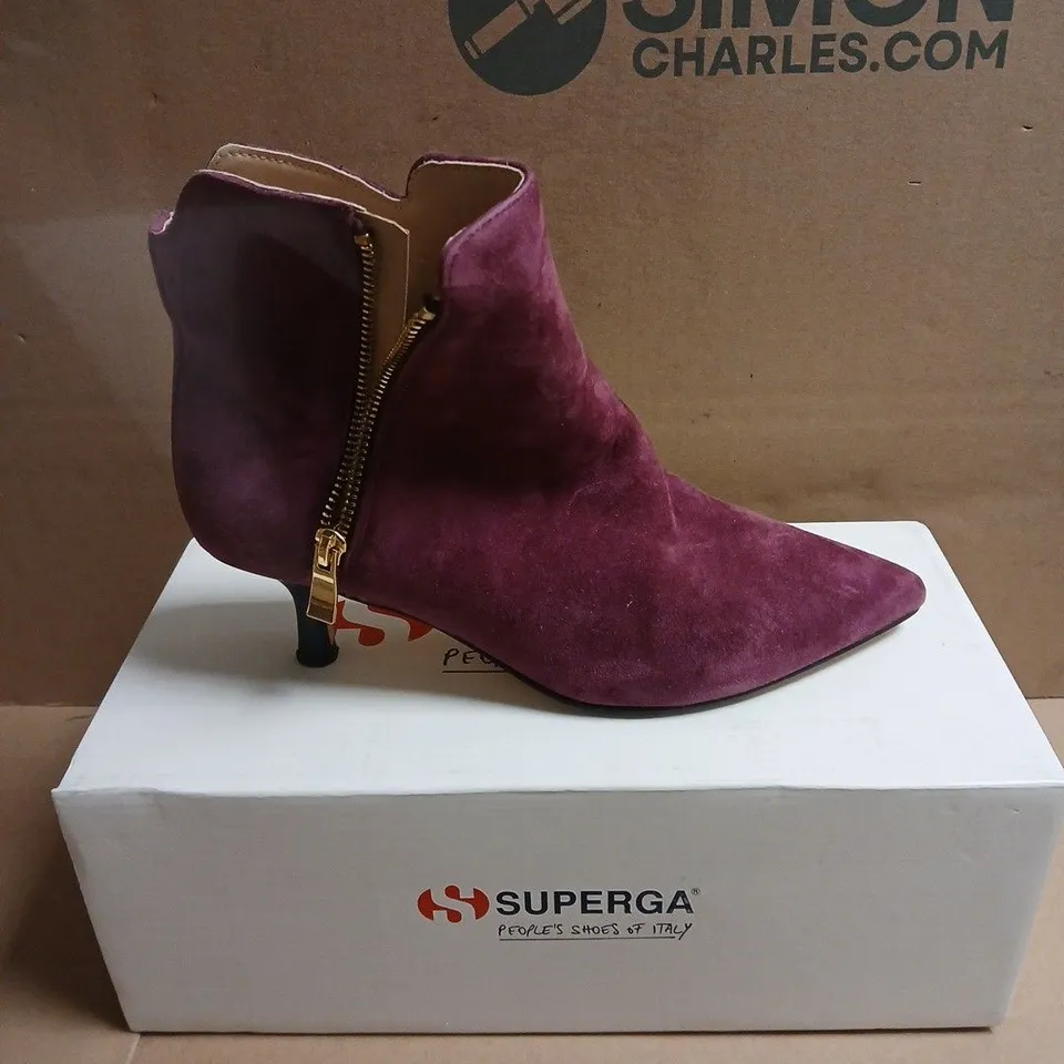 BOXED PAIR OF SUPERGA WOMEN'S PURPLE SUEDE ANKLE BOOTS – UK 5.5