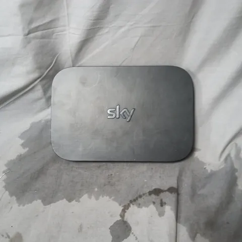 SKY SATELLITE SET-TOP BOX RECEIVER – BLACK