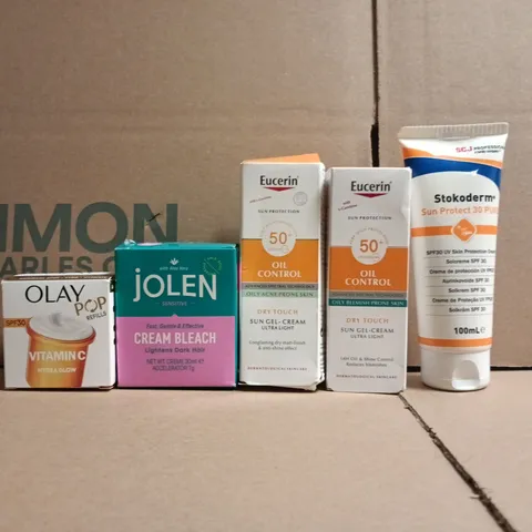 APPROXIMATELY 20 ASSORTED COSMETIC ITEMS TO INCLUDE JOLEN, OLAY, ETC - COLLECTION ONLY
