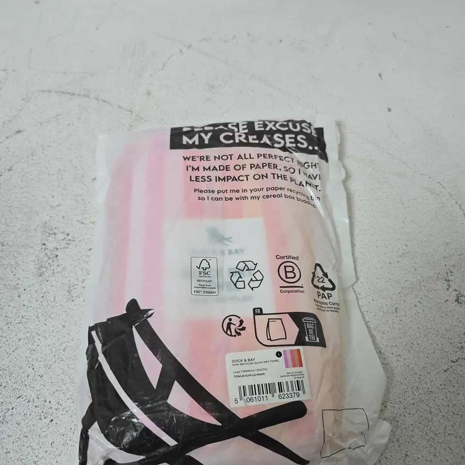 DOCK & BAY MICROFIBRE TRAVEL TOWEL – PINK STRIPE - LARGE