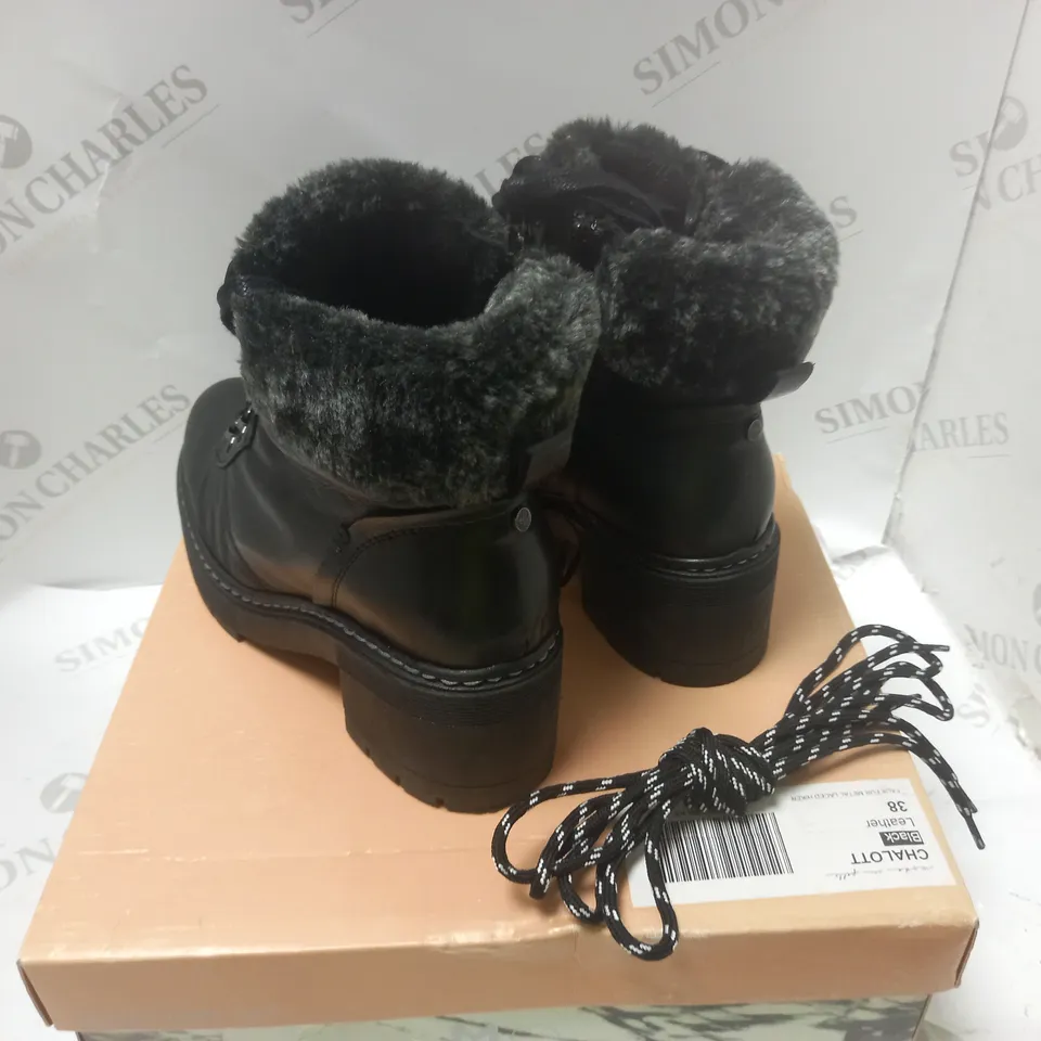 BOXED CHALOTT BLACK LEATHER FUR HIKER BOOTS