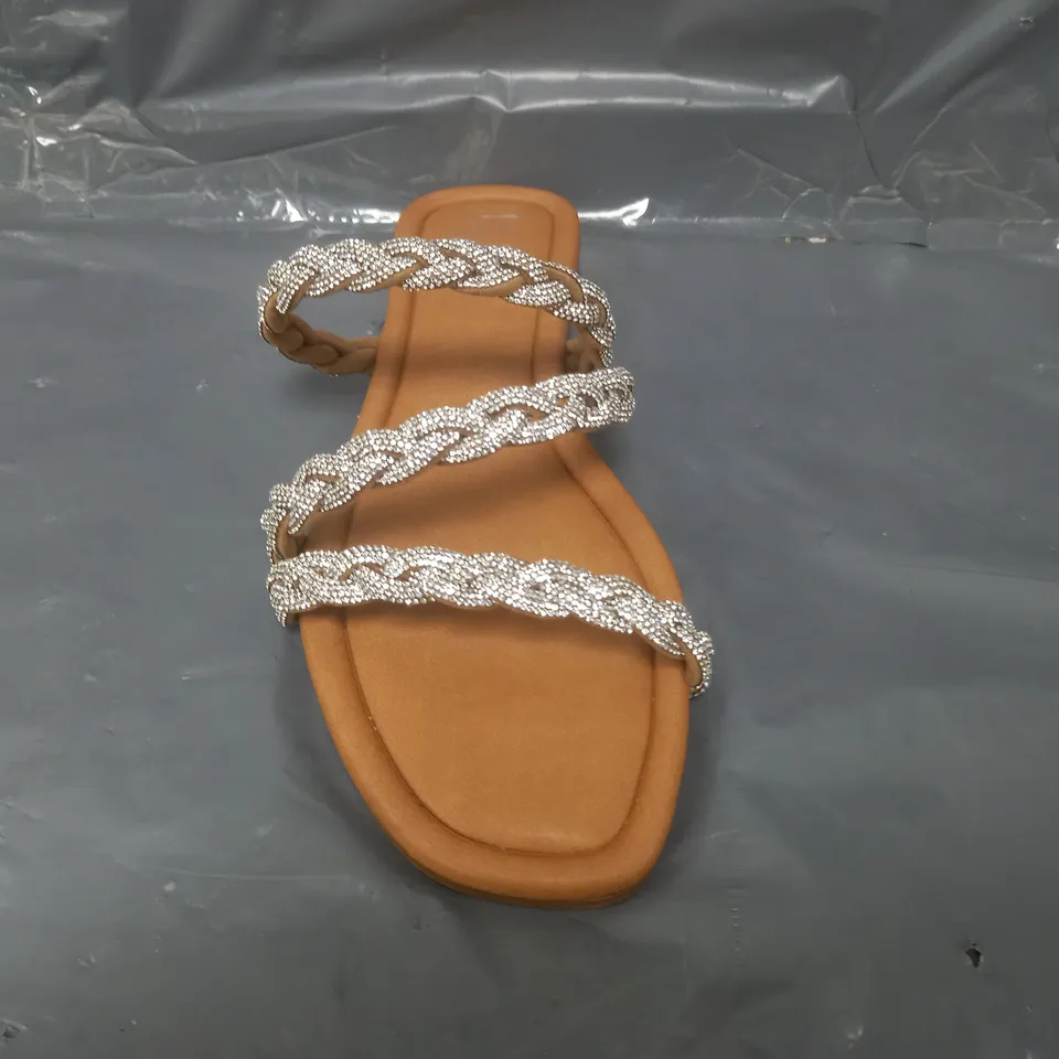 BOXED PAIR OF DUNE LONDON SANDALS IN TAN SIZE 7