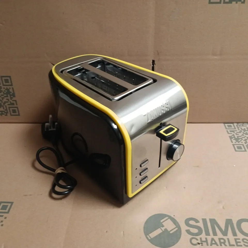 BOXED UNBRANDED 2-SLICE TOASTER WITH YELLOW TRIM