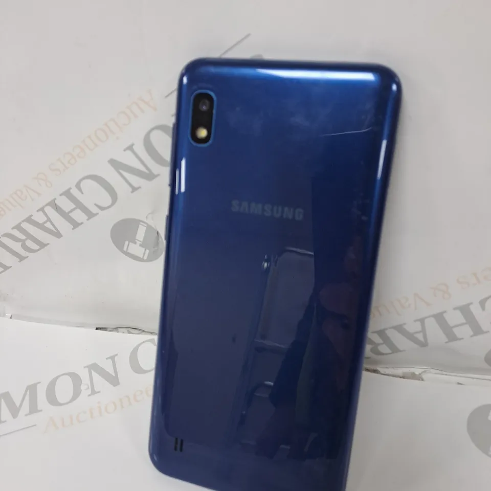 SAMSUNG GALAXY A10