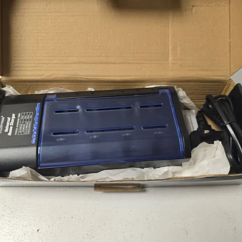 LLOYTRON UNIVERSAL NI-MH BATTERY CHARGER