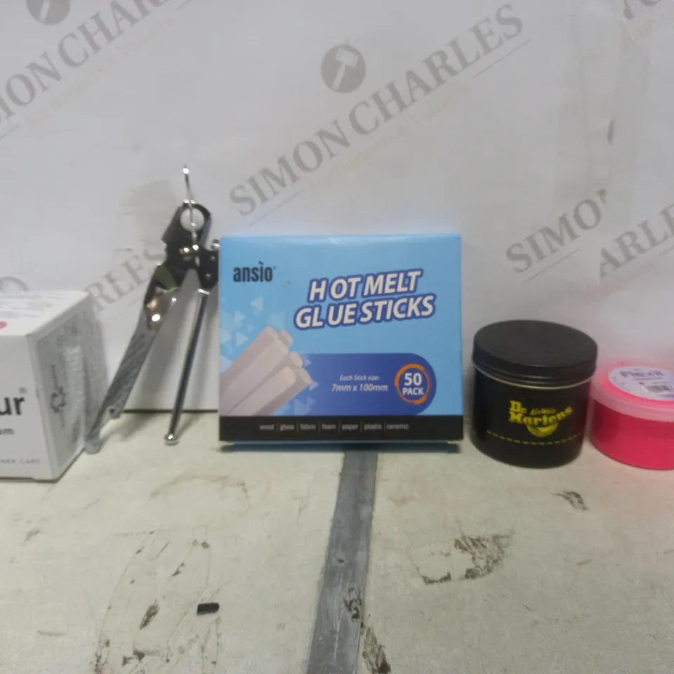 BOX OF APPROX 15 ASSORTED ITEMS TO INCLUDE - ANSIO HOT MELT GLUE STICKS - AIR UP WATERMELON - FLEXIL PUTTY ETC