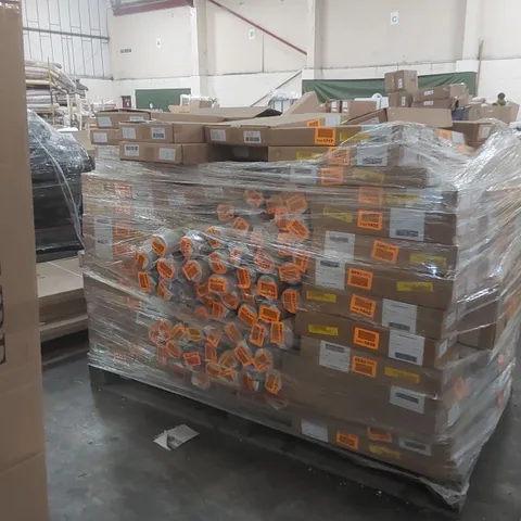 PALLET CONTAINING A VERY LARGE QUANTITY OF ASSORTED BRAND NEW SMALL RUGS