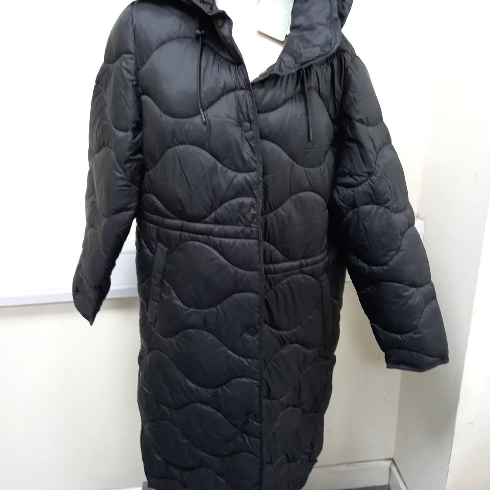 H&M QUILTED BLACK LONG LINE COAT - EUR S