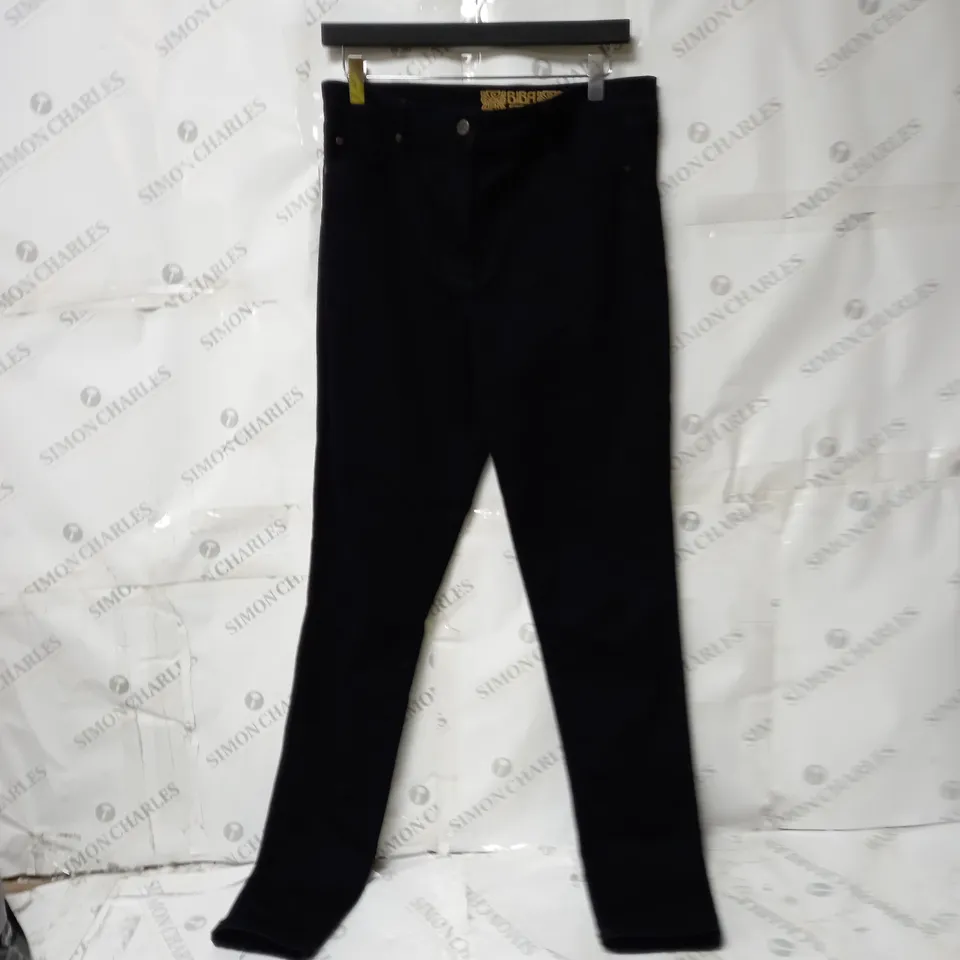 BOX OF APPROXIMATELY 10 ASSORTED WOMEN'S CLOTHING ITEMS INCLUDING JUMPSUITS, DRESSES ETC 