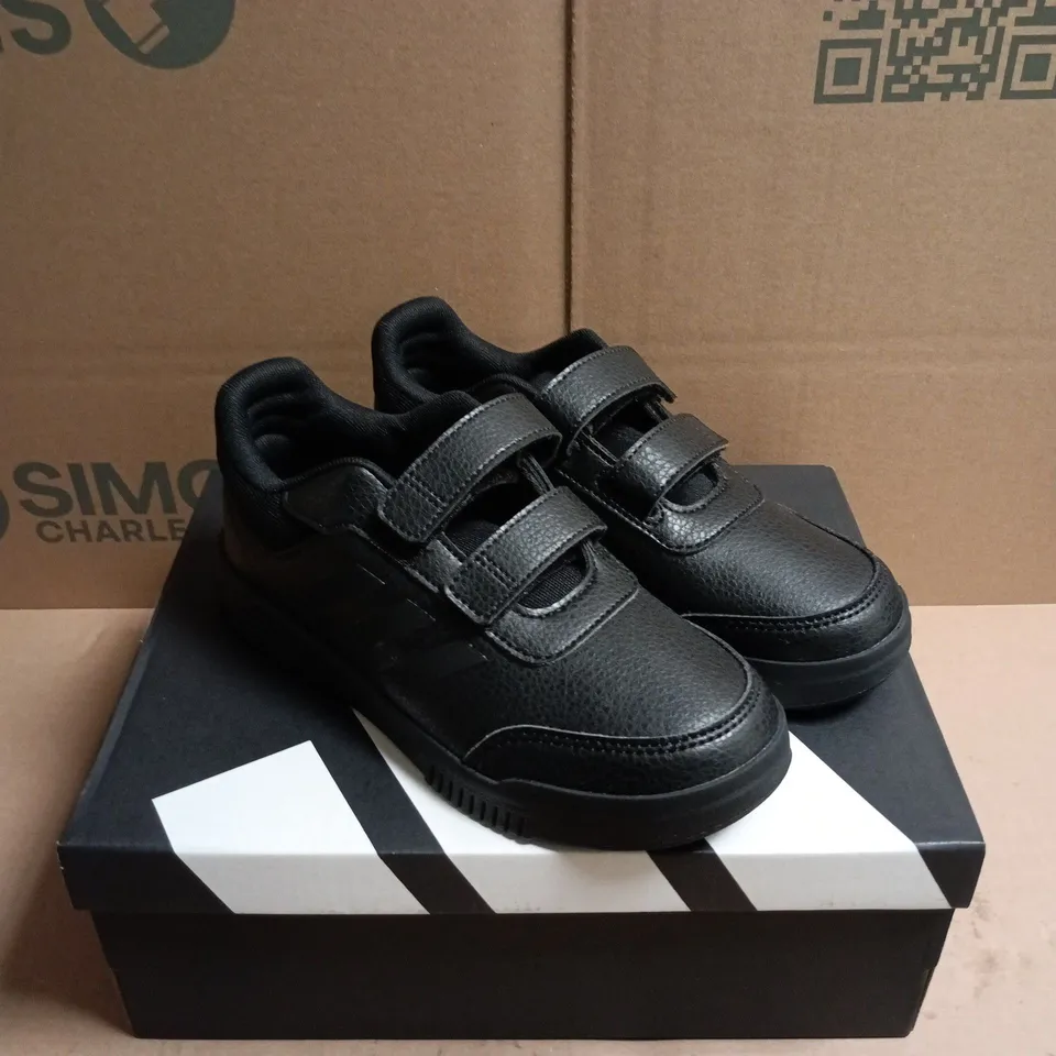 BOXED PAIR OF ADIDAS TENSAUR SPORT HOOK-AND-LOOP BLACK CHILDREN'S TRAINERS - 2