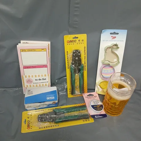 APPROXIMATELY 15 ASSORTED HOUSEHOLD ITEMS TO INCLUDE EASTER CUTTERS, STRIPPING PLIERS, CGAS LOW PRESSURE REGULATOR, ETC
