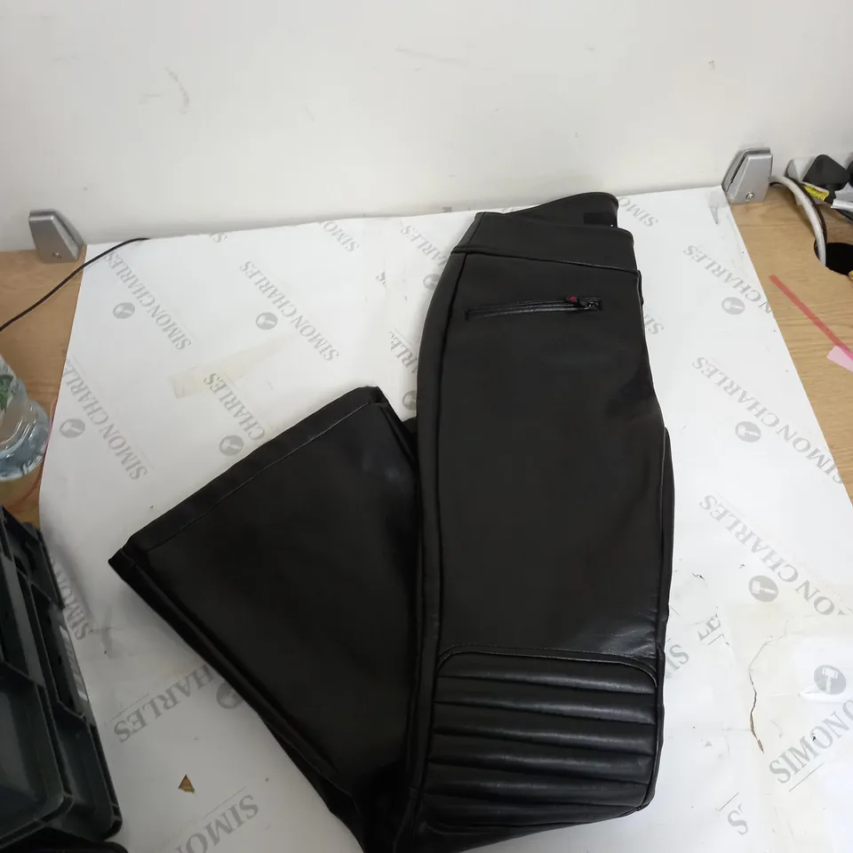 PERFECT MOMENT FLARED  LEATHER PANTS - MEDIIUM