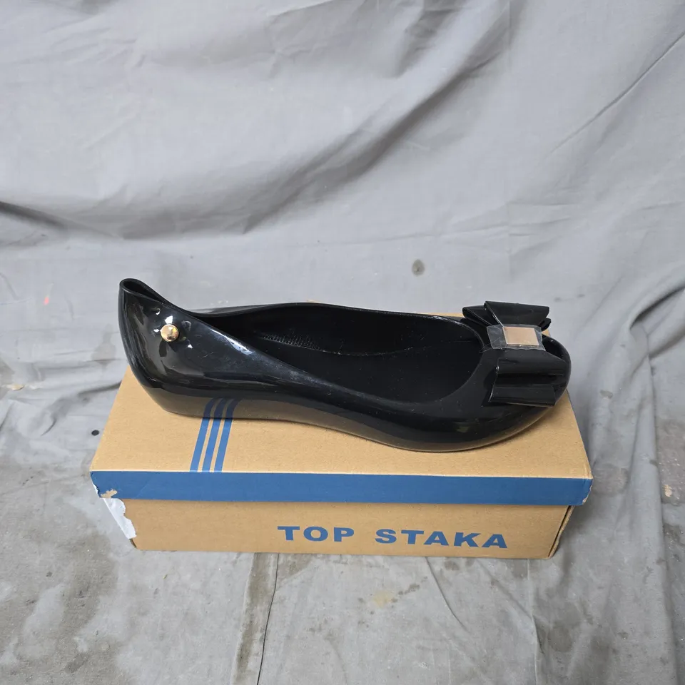 TOP STAKA WOMEN'S BLACK PATENT BOW BALLET FLATS SIZE 40