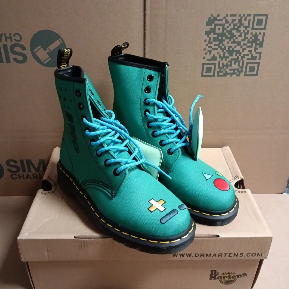 BOXED PAIR OF DR. MARTENS X ADVENTURE TIME BMO BOOTS - 5