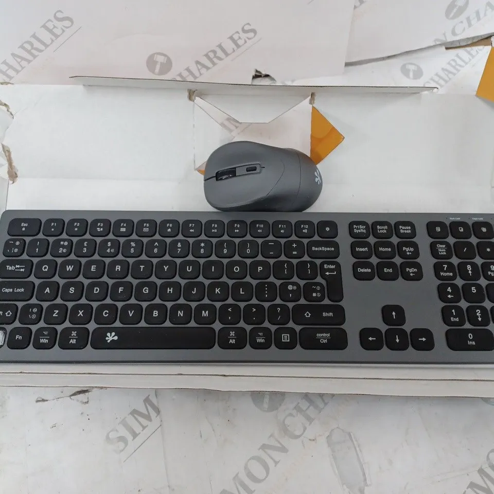 B.FRIEND RF720 BACKLIT WIRELESS KEYBOARD AND MOUSE COMBO BOXED