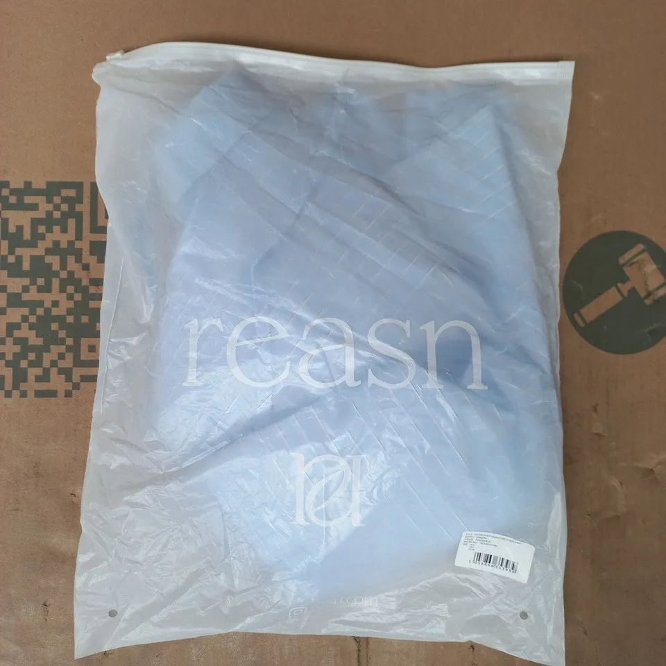 BAGGED REASN COTTON POPLIN CREASE FREE STRIPE SHIRT IN BLUE SIZE UK 8