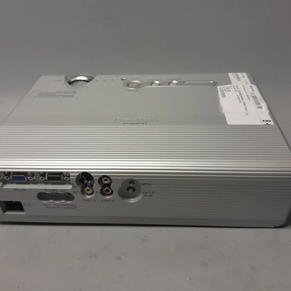 PANASONIC LCD PROJECTOR
