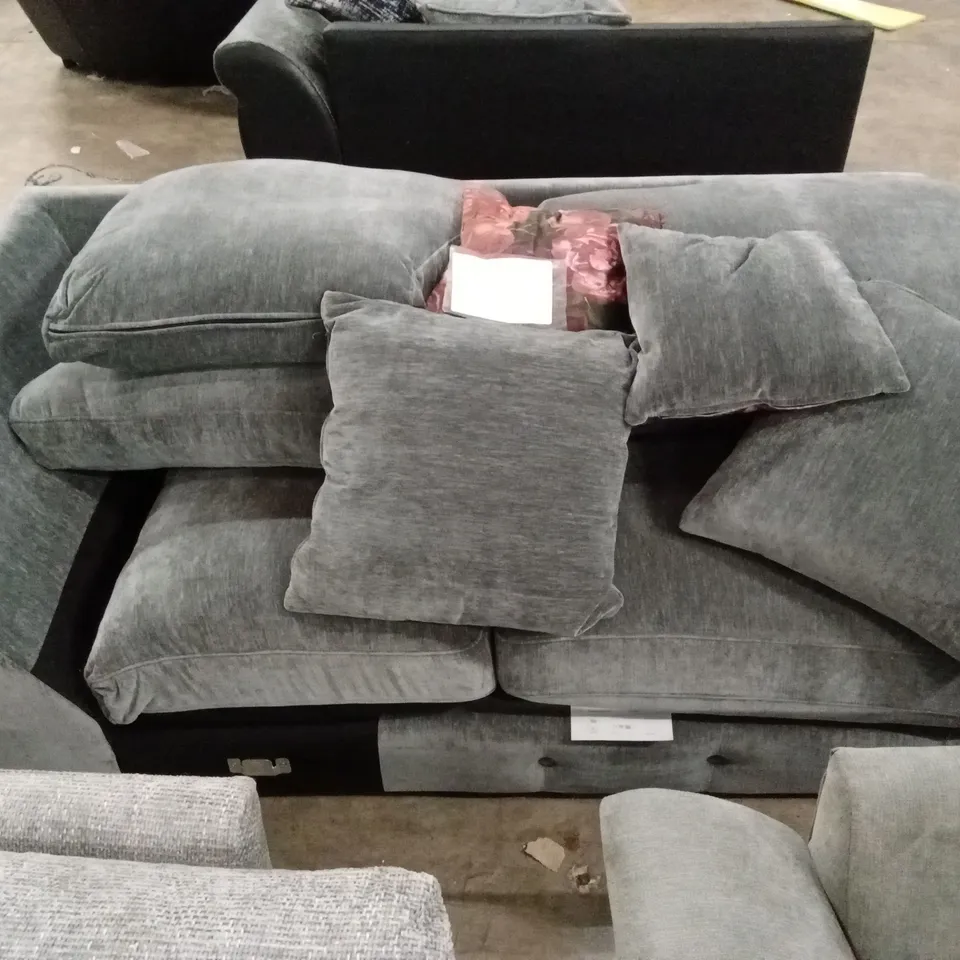 5 x ASSORTED DESIGNER SOFA PARTS AND PIECES