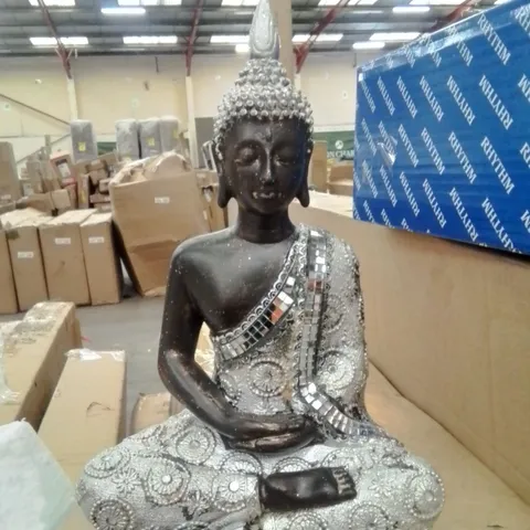 BOXED THAI SITTING MEDITATING BUDDHA 19.5CM