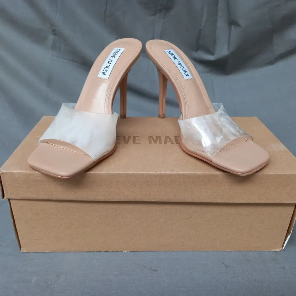 BOXED PAIR OF STEVE MADDEN SIGNAL SYNTHETIC OPEN TOE HEELED CLEAR STRAP SANDALS IN NUDE EU SIZE 36