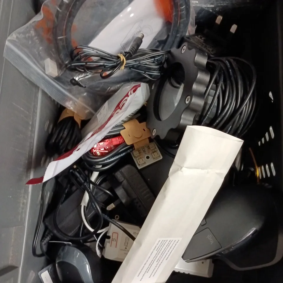 APPROXIMATELY 10 ASSORTED ELECTRICAL PRODUCTS TO INCLUDE POWER SUPPLIES, REPLACEMENT REMOTES, A/V CABLES ETC 