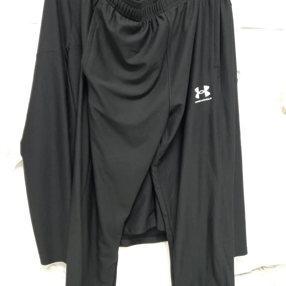 FULL BLACK UNDER ARMOUR TRACKSUIT - SIZE LARGE
