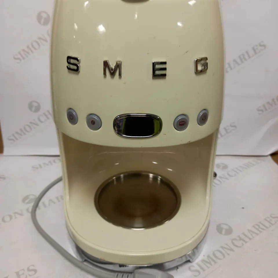 SMEG DCF02CRUK DRIP COFFEE MACHINE