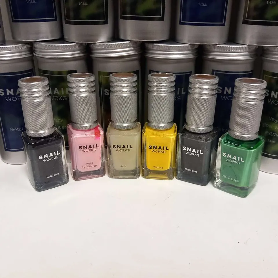 APPROXIMATELY 18 SNAIL WORKSASSORTED 14ML NAIL POLISH TO INCLUDE; VEGAN FIREFLY EXTRACT, TINKY WINKY, VEGAN GLOW WORM EXTRACT, RED CAR RED AND GLOSS LACQUER