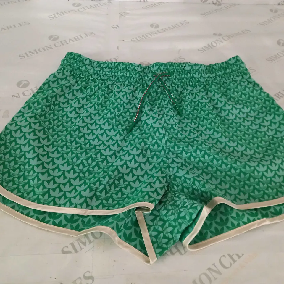 GREEN ADIDAS SHORTS SIZE S 