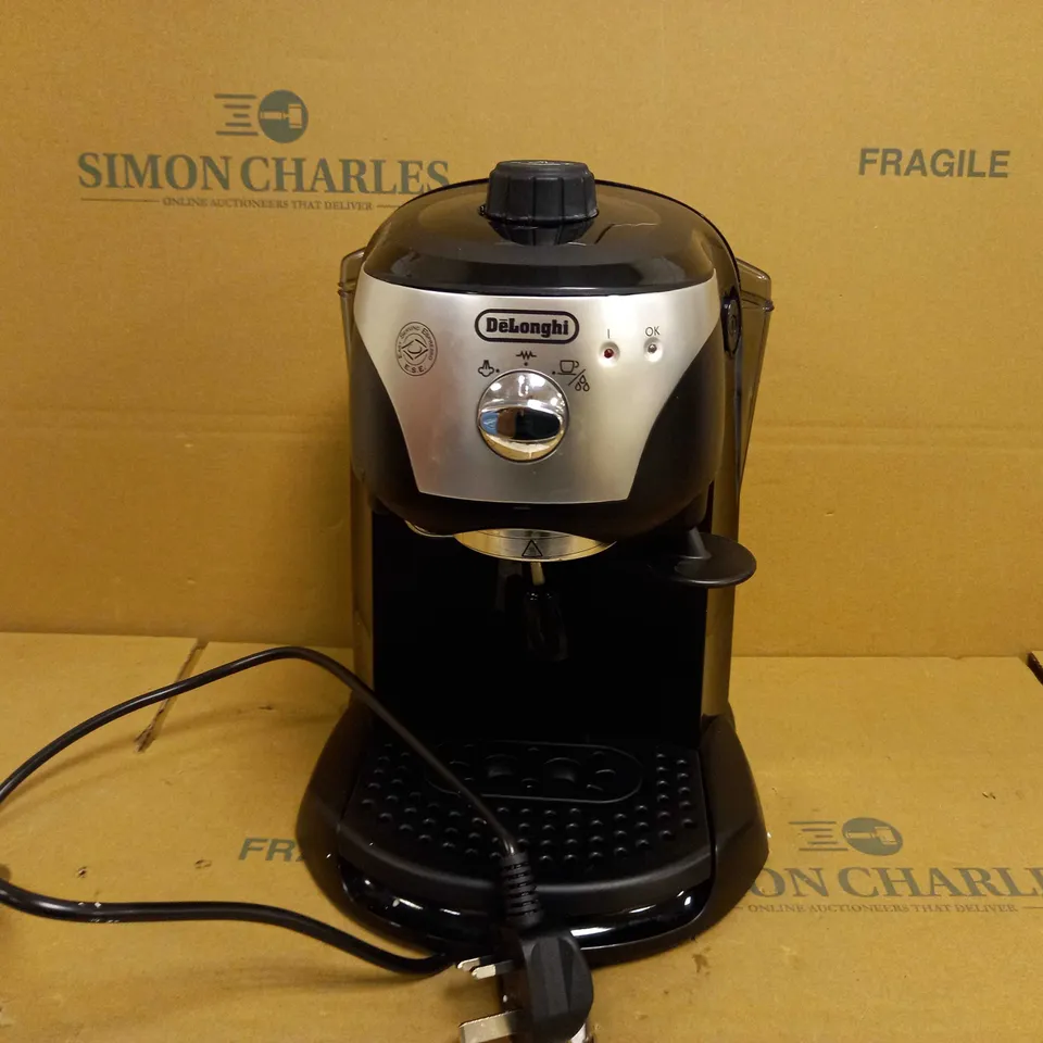 DE'LONGHI TRADITIONAL PUMP ESPRESSO COFFEE MACHINE