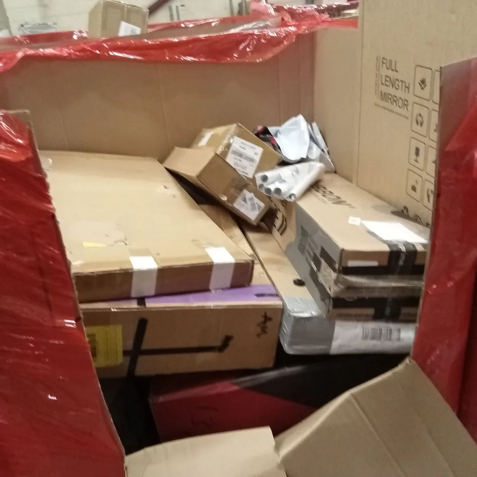 PALLET OF ASSORTED HOUSEHOLD GOODS AND PRODUCTS TO INCLUDE; TOILET SEATS, FULL-LENGTH MIRROR, OFFICE CHAIR ETC