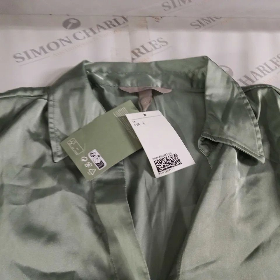 H&M GREEN SILK EFFECT SHIRT - L
