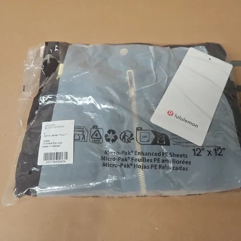 BAGGED LULULEMON DEFINE JACKET IN BLACK - SIZE 8