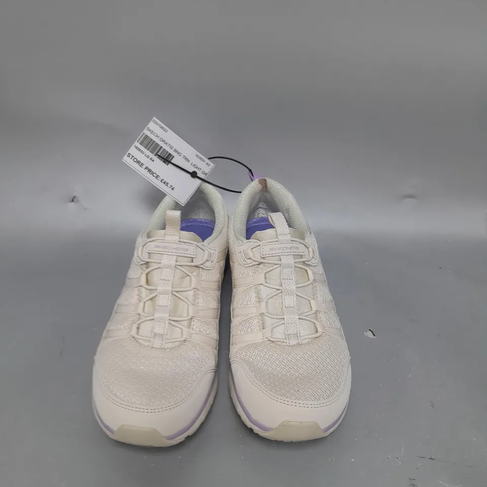 SKECHERS GRATIS AIR COOLED MEMORY FOAM TRAINERS - LIGHT GREY - SIZE 4