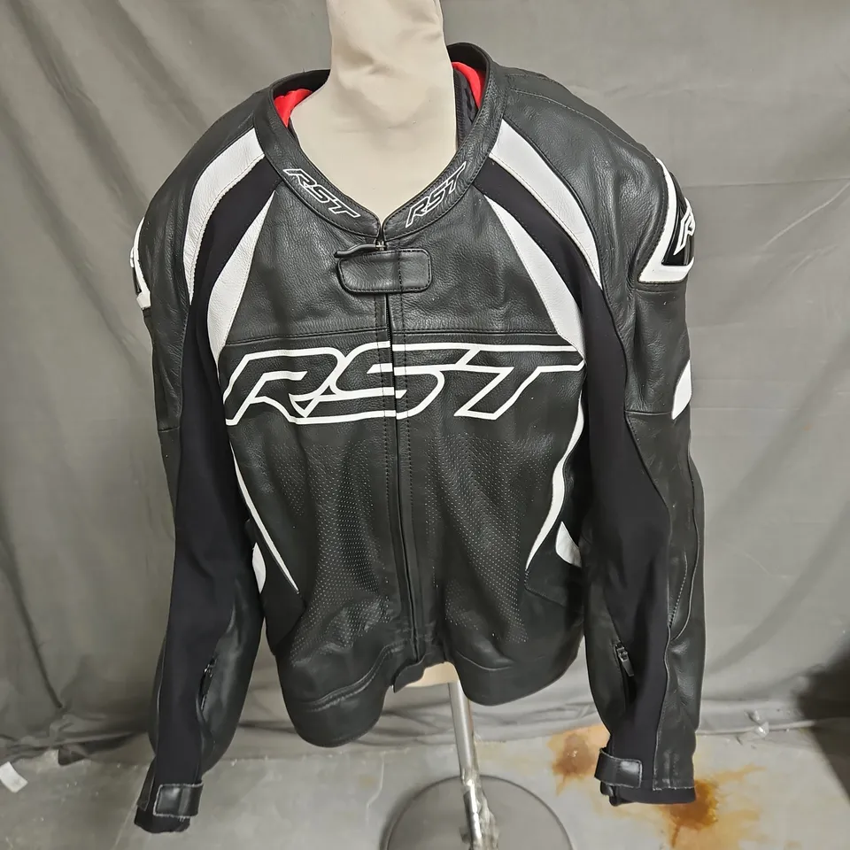 RST TRACTECH EVO 4 JACKET IN BLACK/WHITE SIZE UK 50/3XL