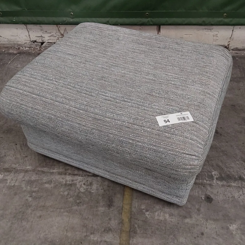 QUALITY BRITISH DESIGNER G PLAN BERGEN STORAGE FOOTSTOOL SHORE OATMEAL FABRIC 