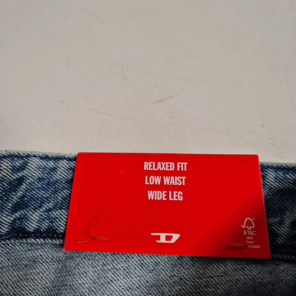 DIESEL JEANS – RELAXED FIT, LOW WAIST, WIDE LEG, UK 8 (WAIST 27", INSIDE LEG 32")